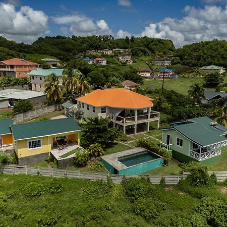 Waves Villa Guesthouse Kingstown Ngoại thất bức ảnh