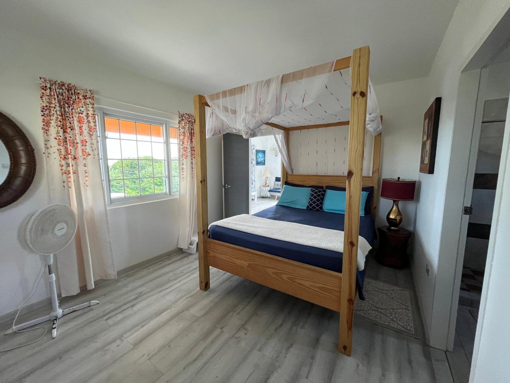 Waves Villa Guesthouse Kingstown Ngoại thất bức ảnh